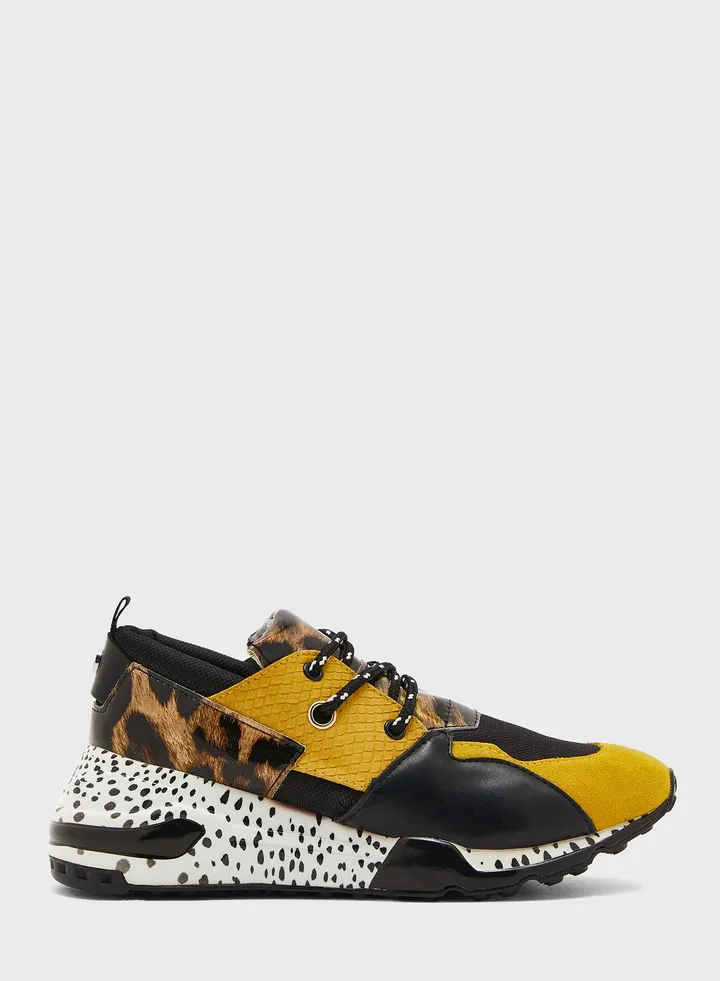 Cliff Sneakers