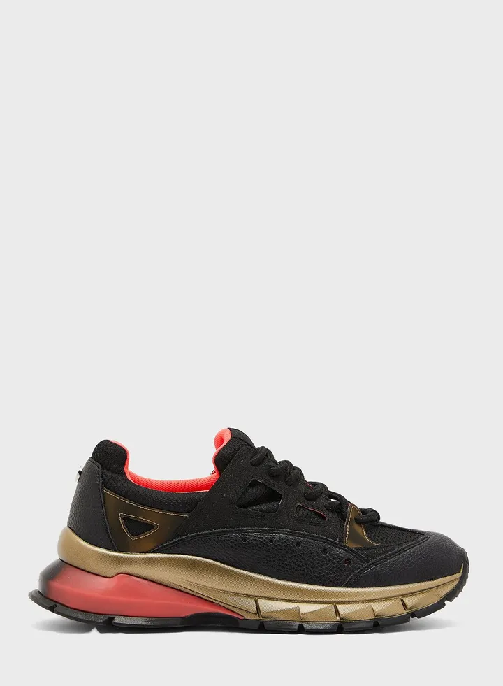 Accept Low Top Sneaker