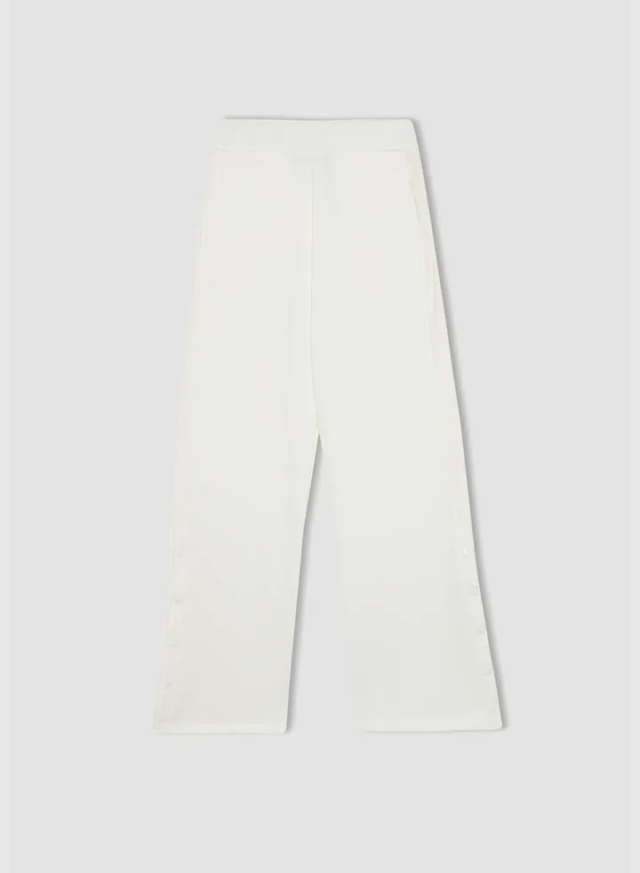 Woman Wide Leg Knitted Trousers