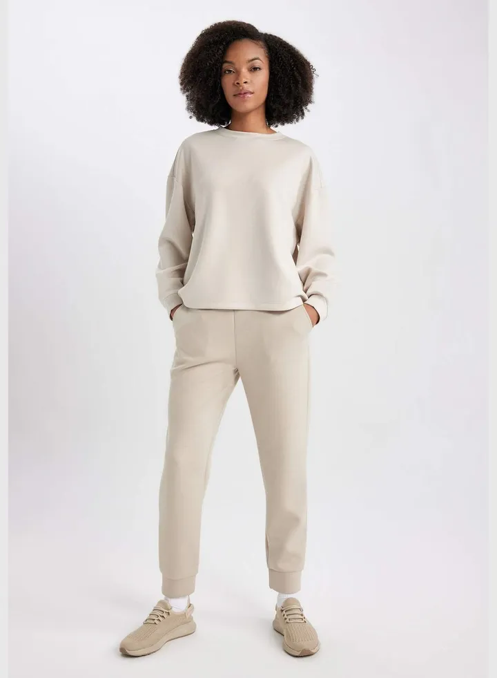 Woman Knitted Trousers