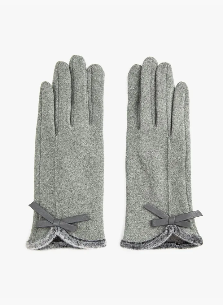 Gloves Bow Detail