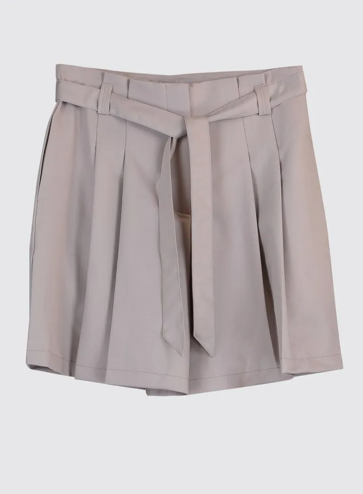 Pleat Detail Shorts