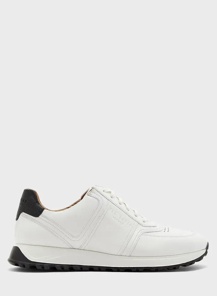 Frayne Saffiano Runner