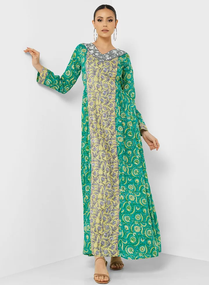 Printed V-Neck Jalabiya