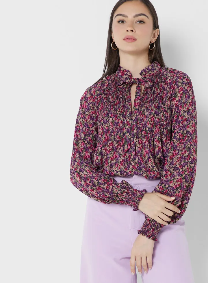 Tie Detail Puff Sleeve Top