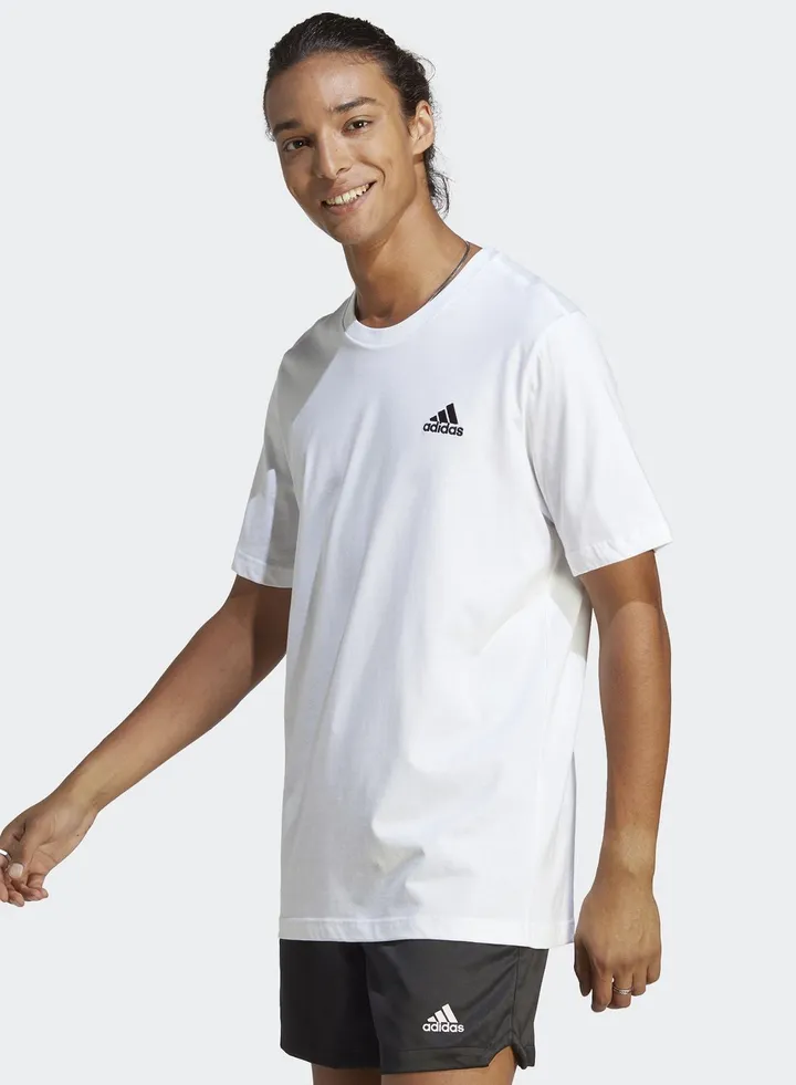 Single Jersey Small Logo T-shirt