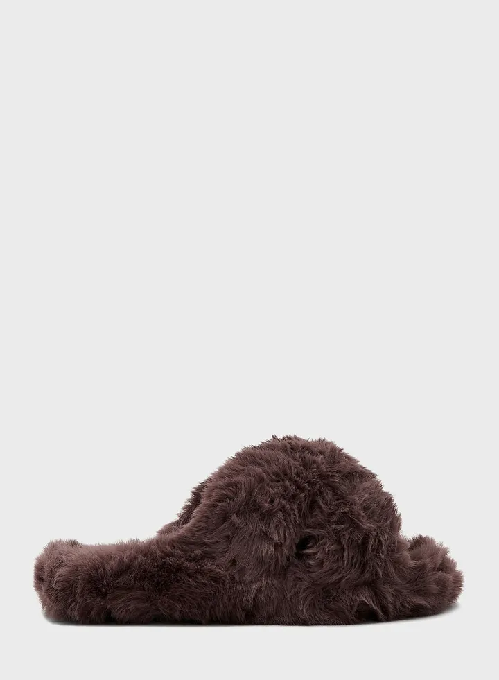Crossover Fluffy Bedroom Slipper