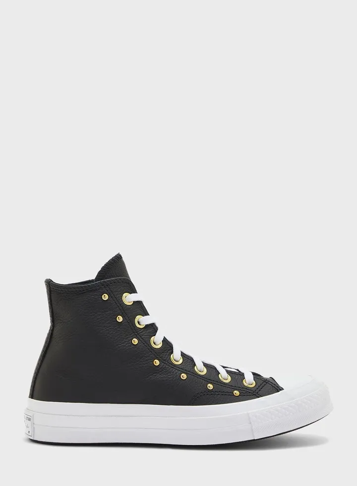 Chuck 70