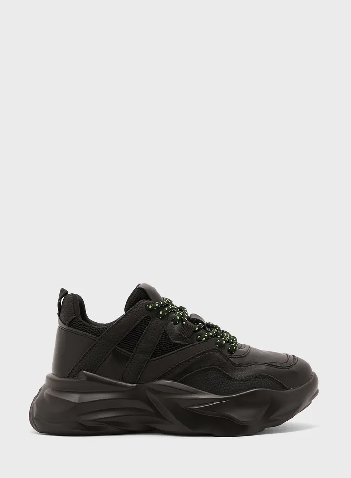 Everrly Low-Top Sneakers