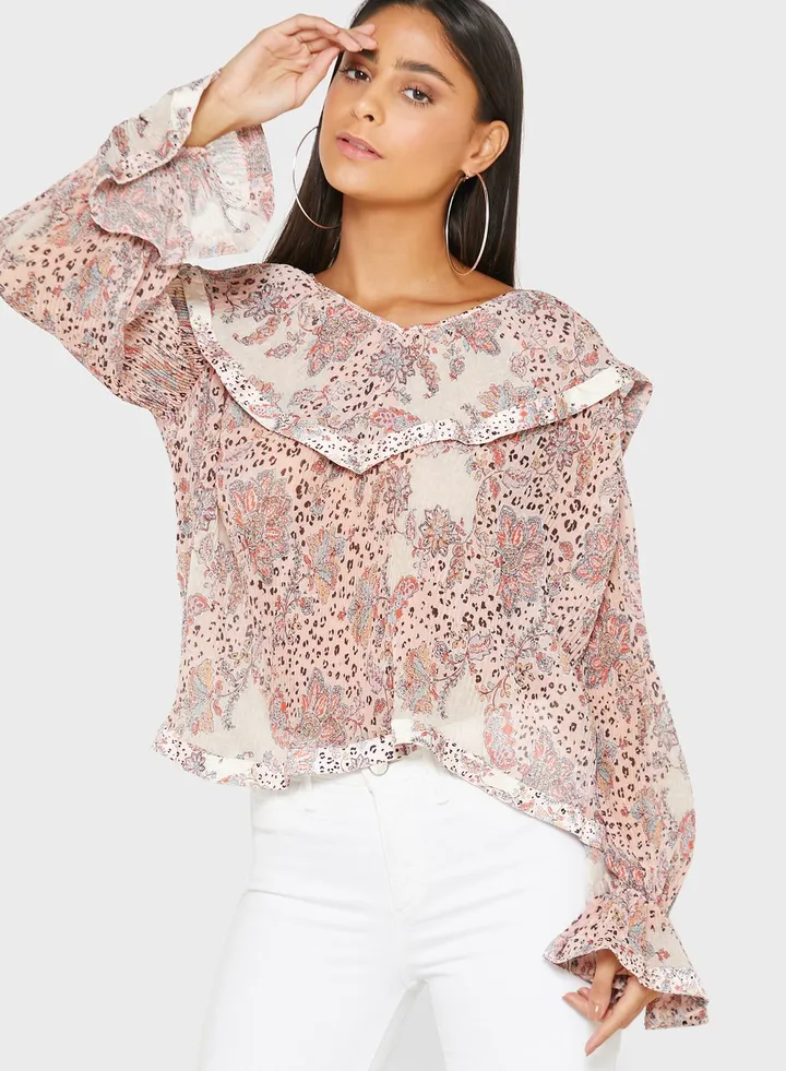 Flute Sleeve Knitted Top