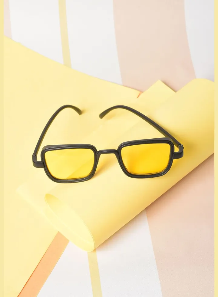Women Yellow Lens Black Wayfarer Sunglasses