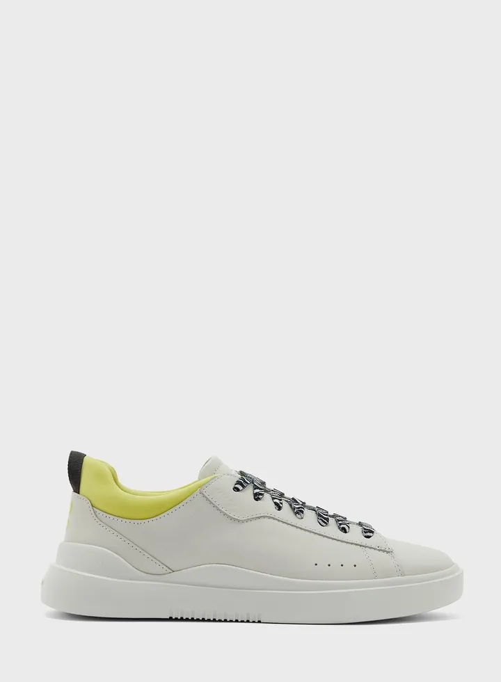Blake Low Top Sneakers