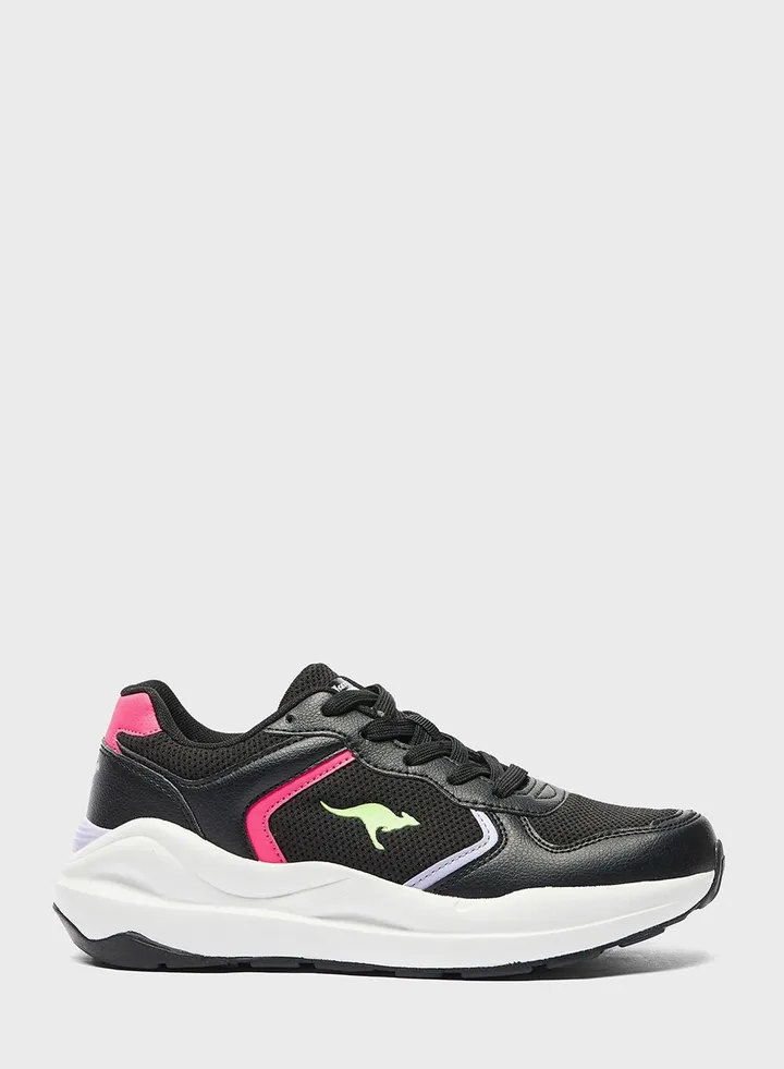 Women's Sports Shoes