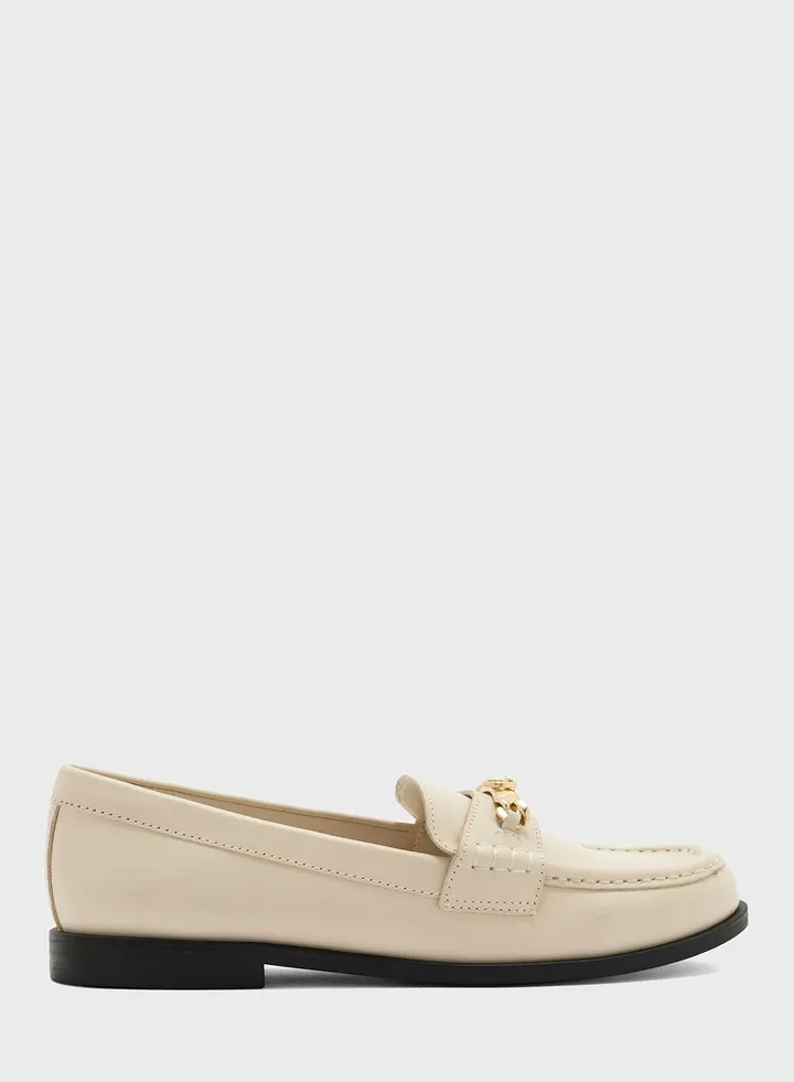 Laurea Moccasins