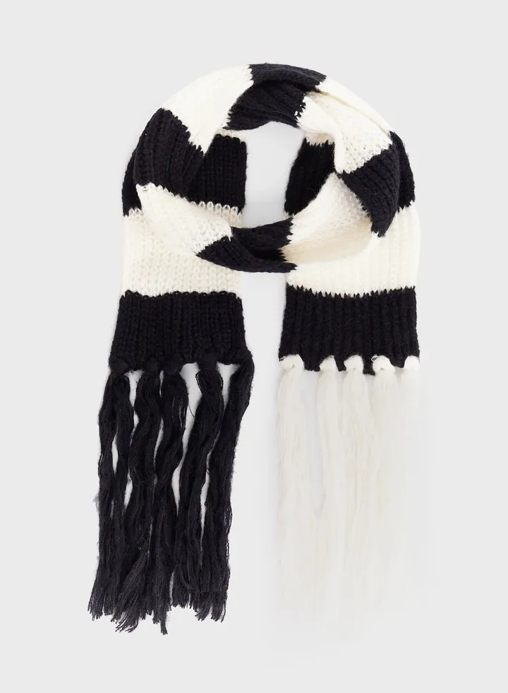 Tassel Detail Winter Long Scarf