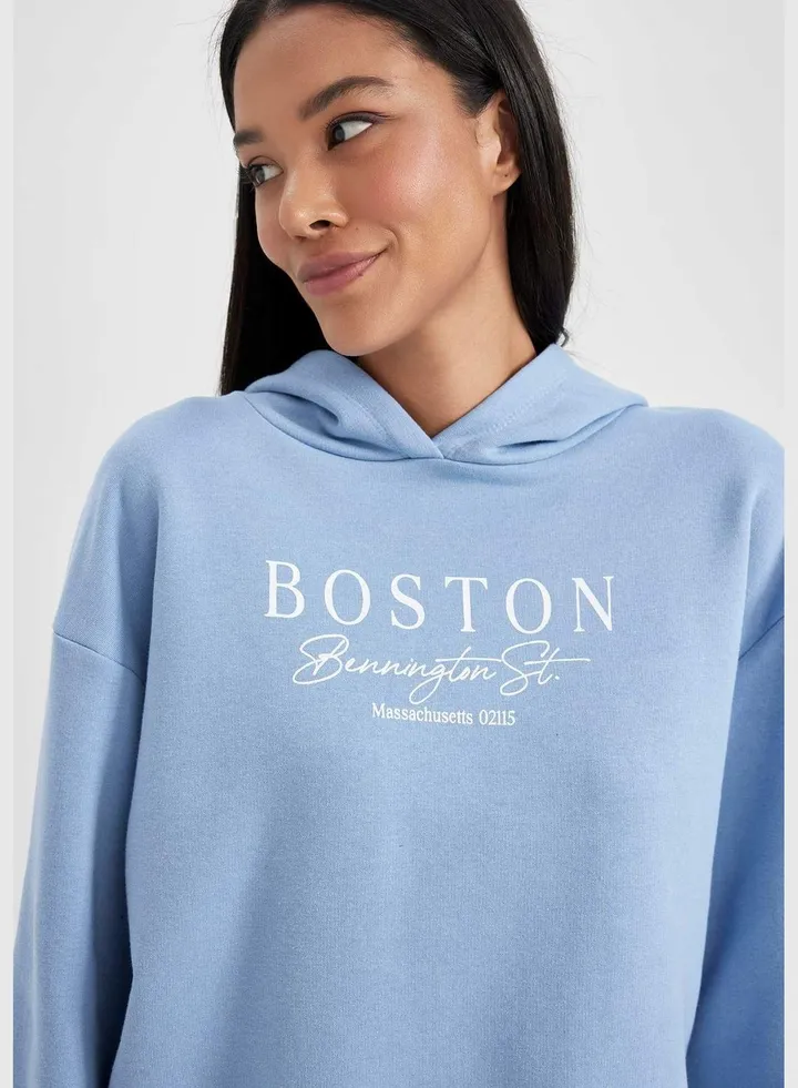Woman Hooded Long Sleeve Sweatshirt