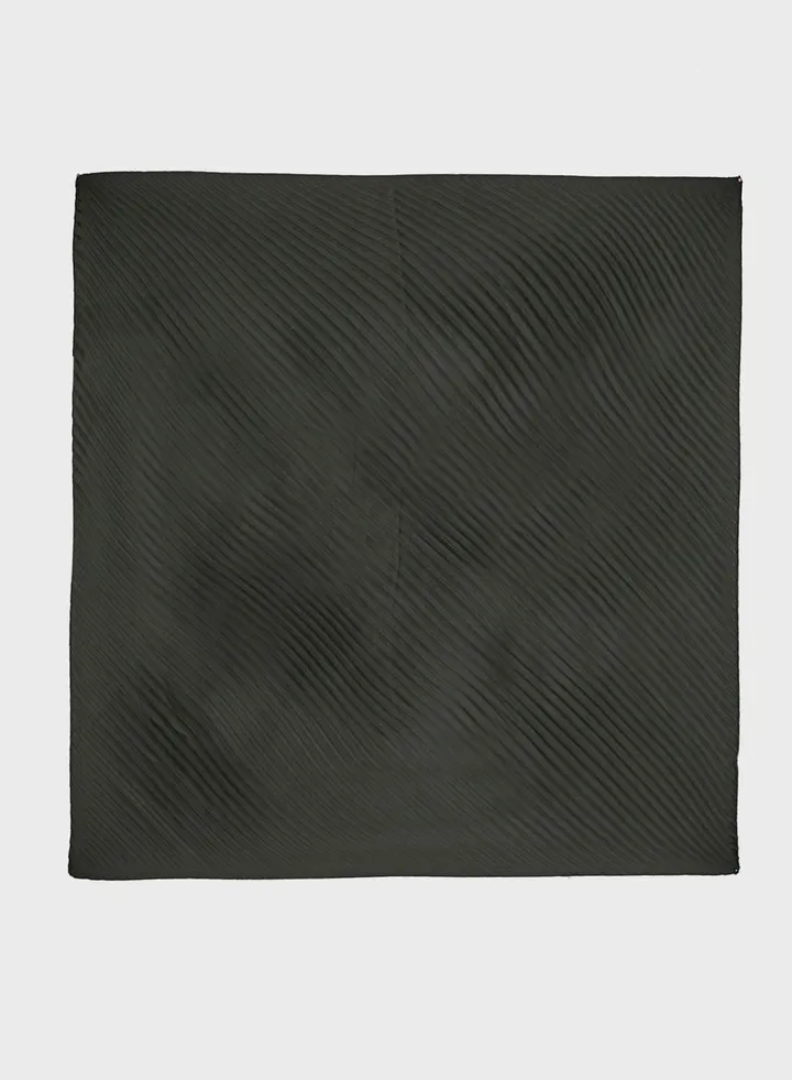 Crinkled Look Scarf
