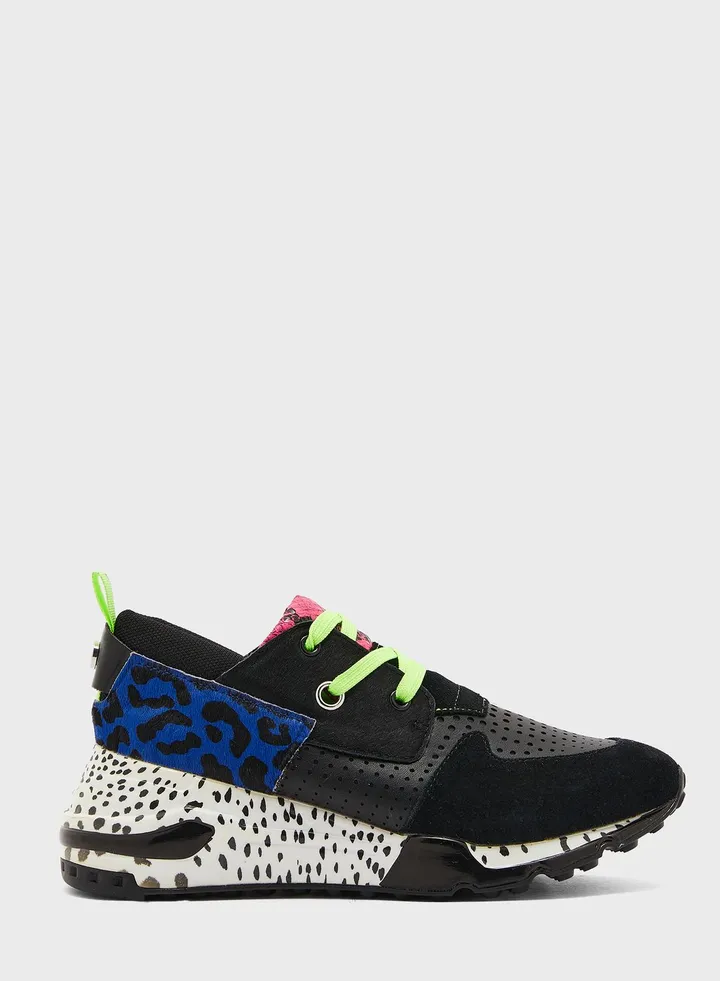 Cliff Low Top Sneakers