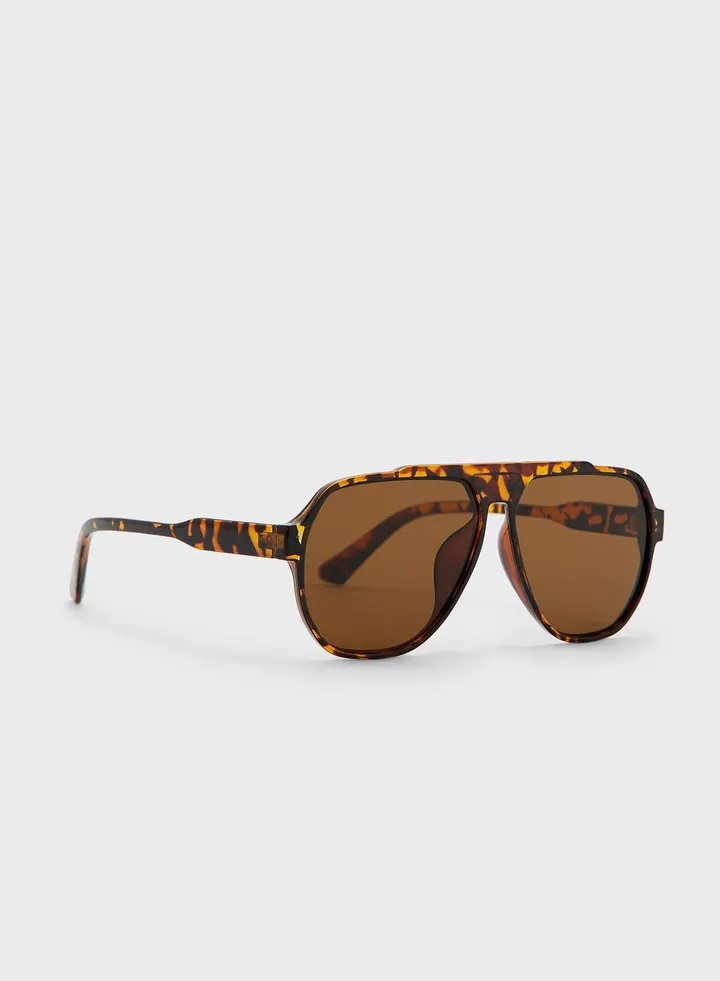 Oversized Tortoise Shell Sunglasses