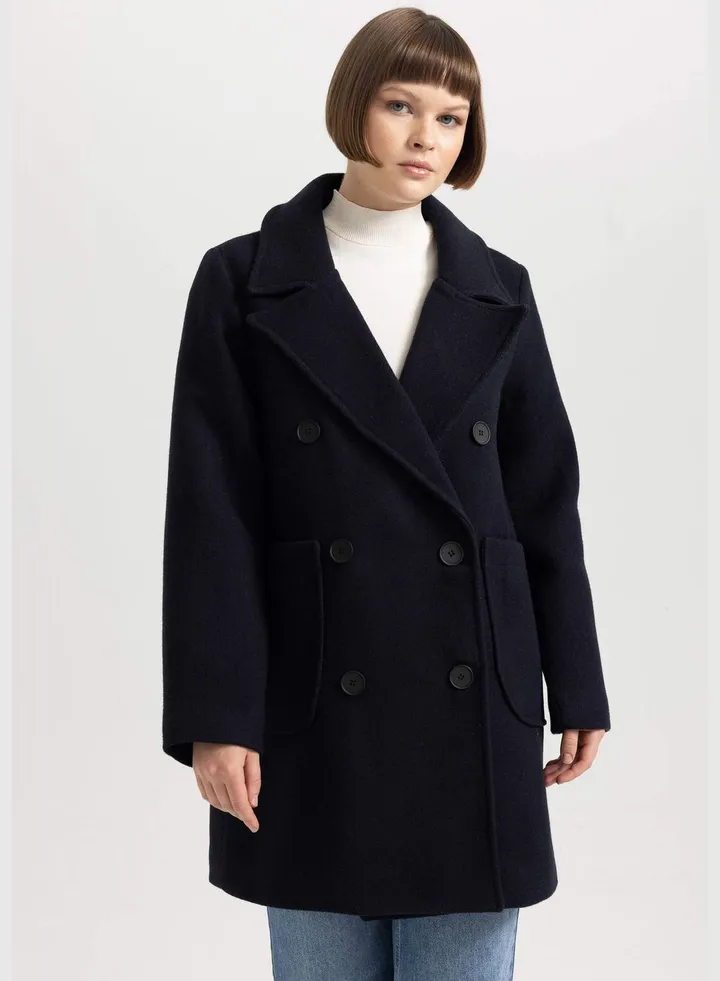 Woman Casual Cachet