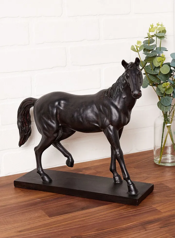 33Cm Horse On Stand Black