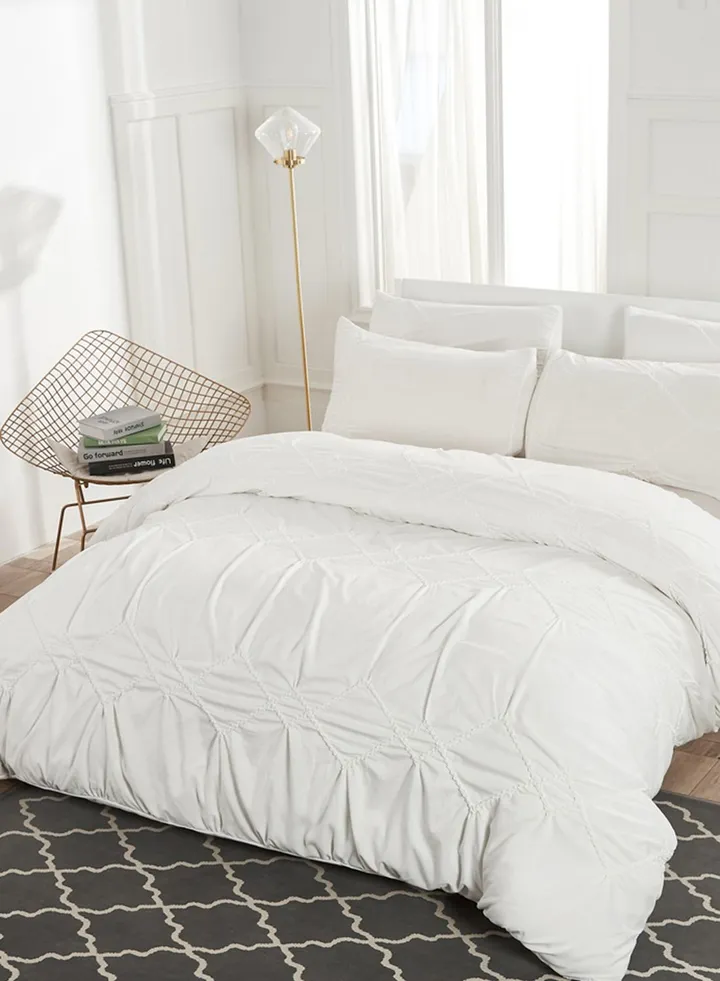 White Patterned King Bedding Set 220X240Cm