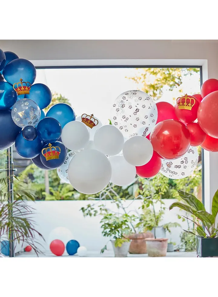Confetti Crown Balloon Arch