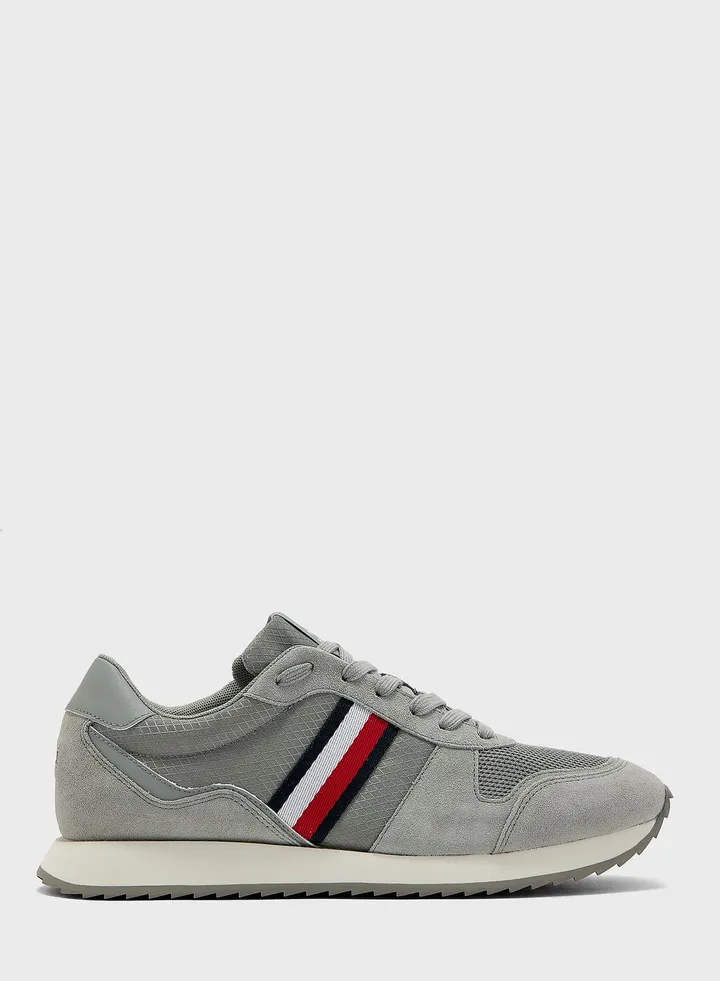 Casual Runner Low Top Sneakers