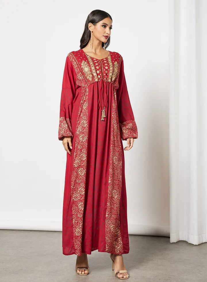 Embroidered Jalabiya Dress With Sheila