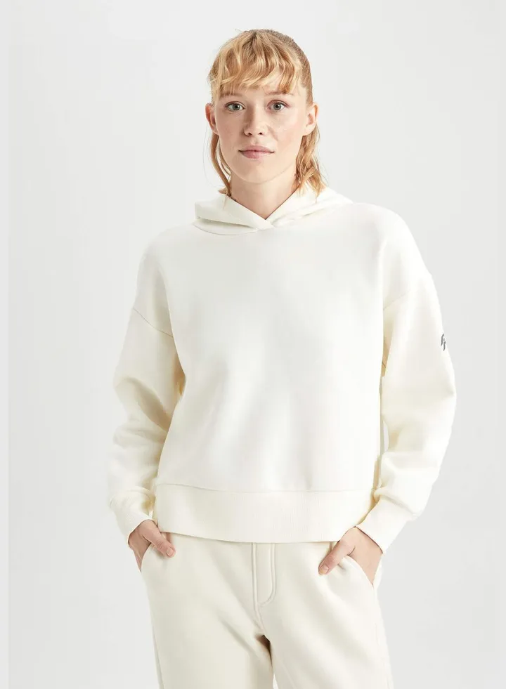 Woman Hooded Long Sleeve Knitted Sweatshirt