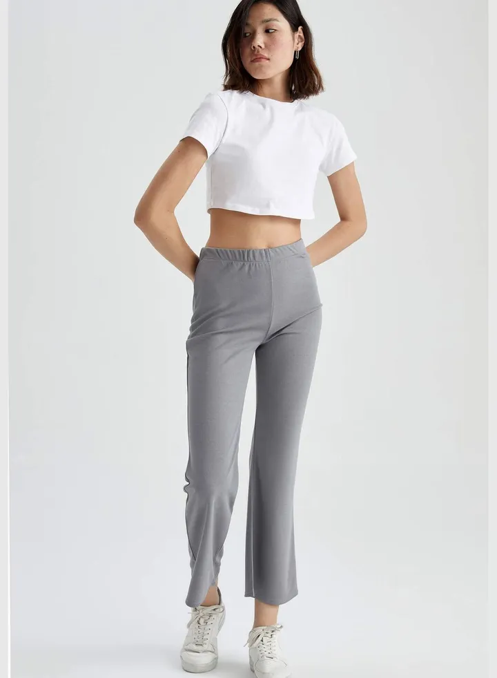 Woman Woven Trousers