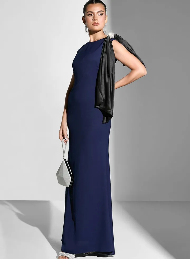 Boat Neck Classic Gown With Exaggerated Bow