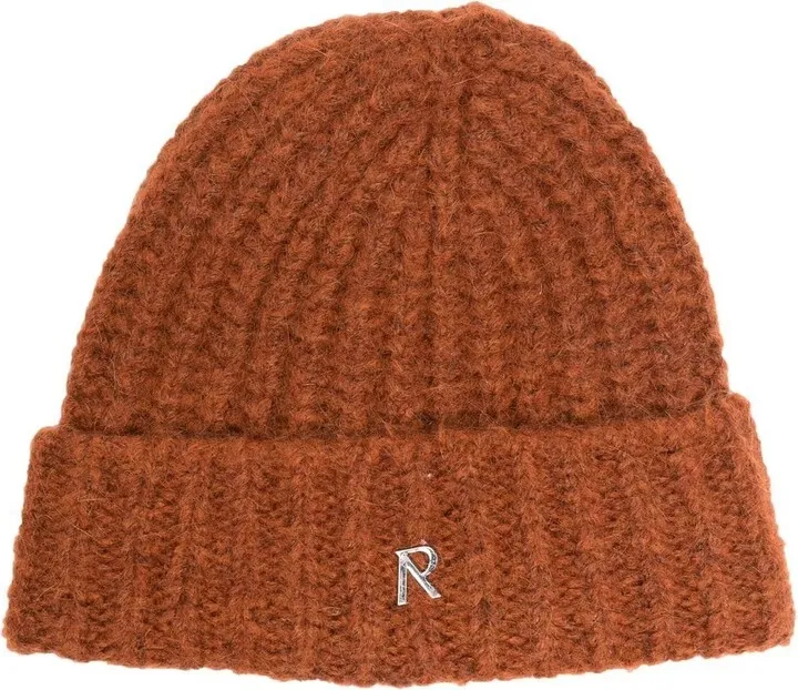 Logo-Plaque Rib-Knit Beanie
