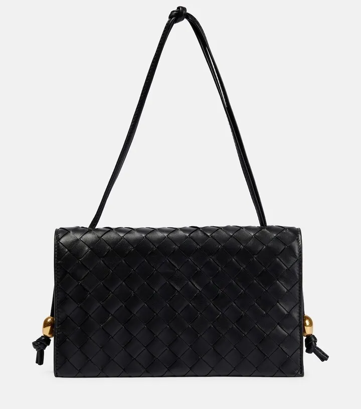 Trio Pouch Small leather shoulder bag