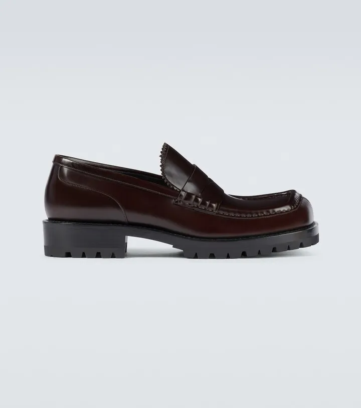 Padded leather shoes