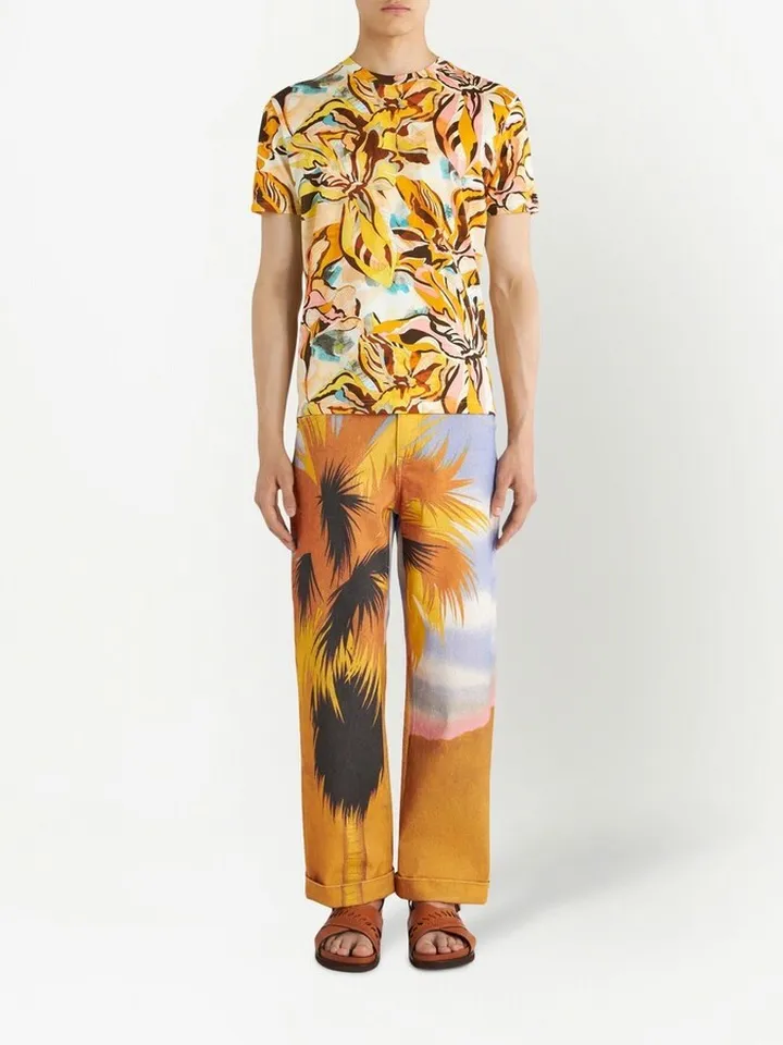 floral-print T-shirt