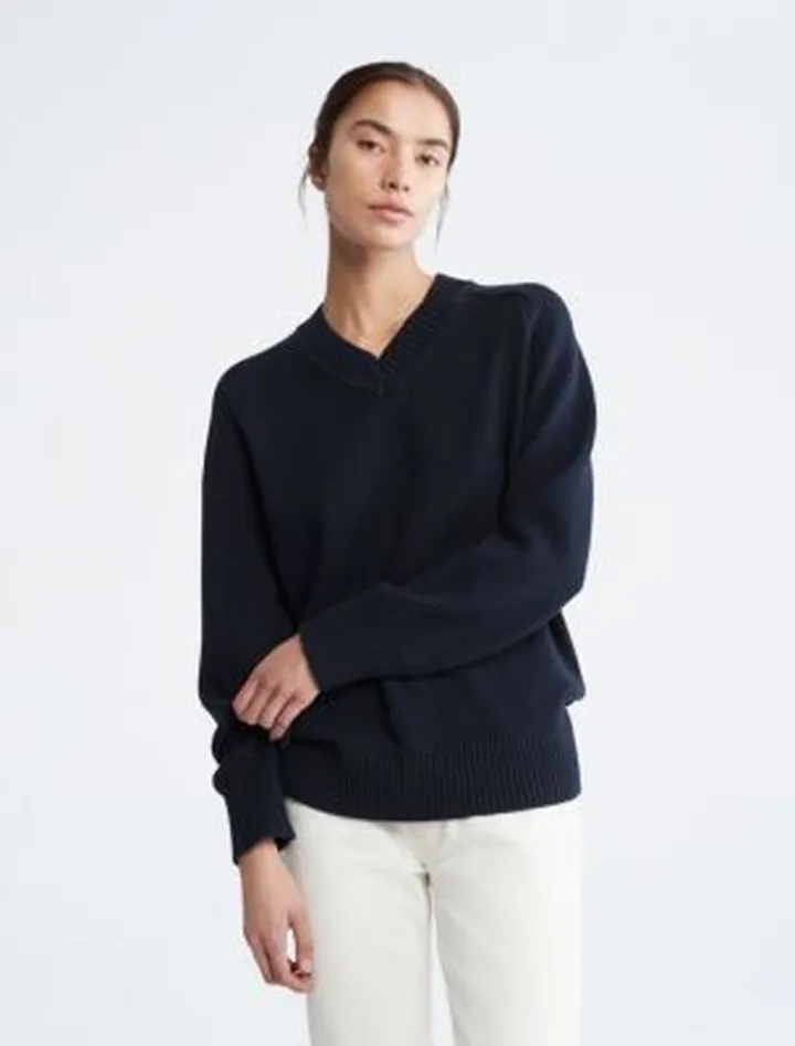 Khakis Smooth Cotton V-Neck Sweater