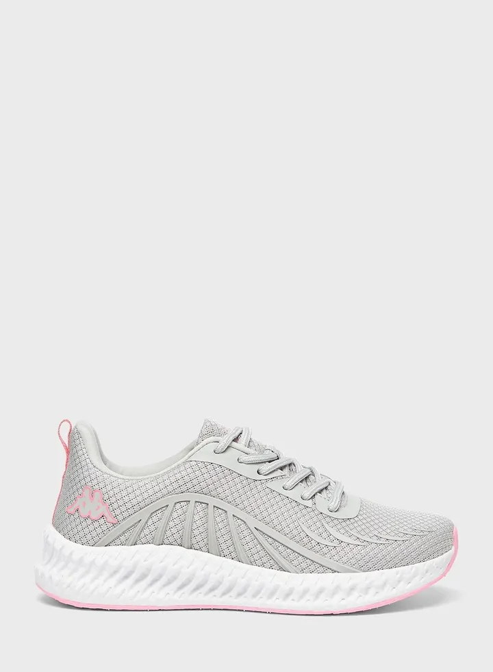 Women's Sports Shoes