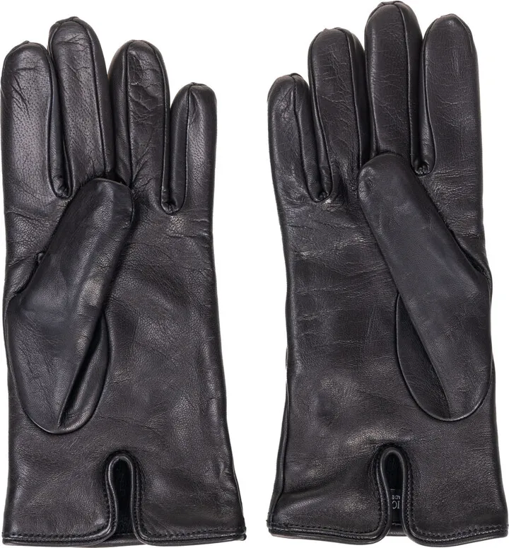 Leather gloves