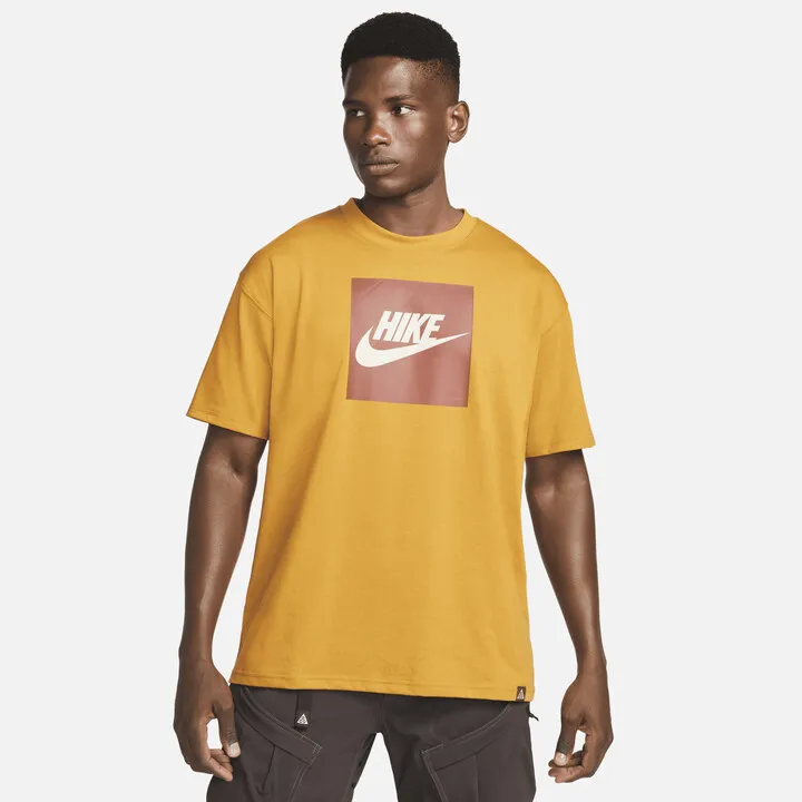 Men's Nike ACG "Hike Box" T-Shirt in Brown
