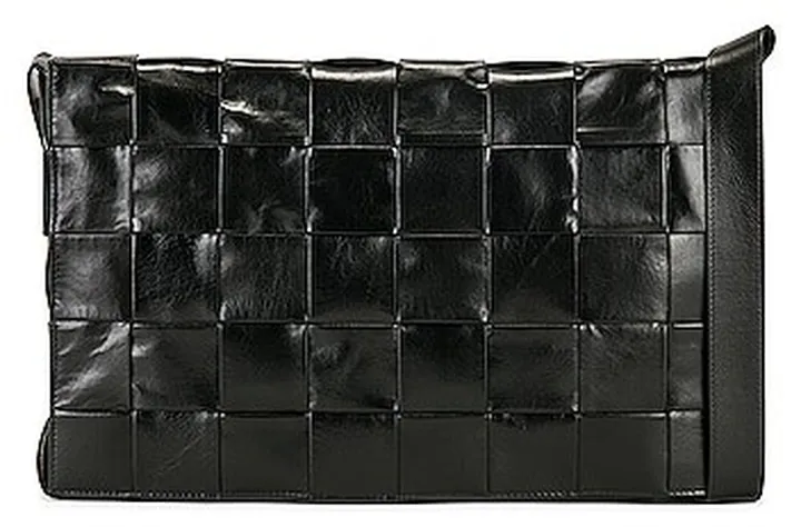 Bottega Veneta Cassette in Black