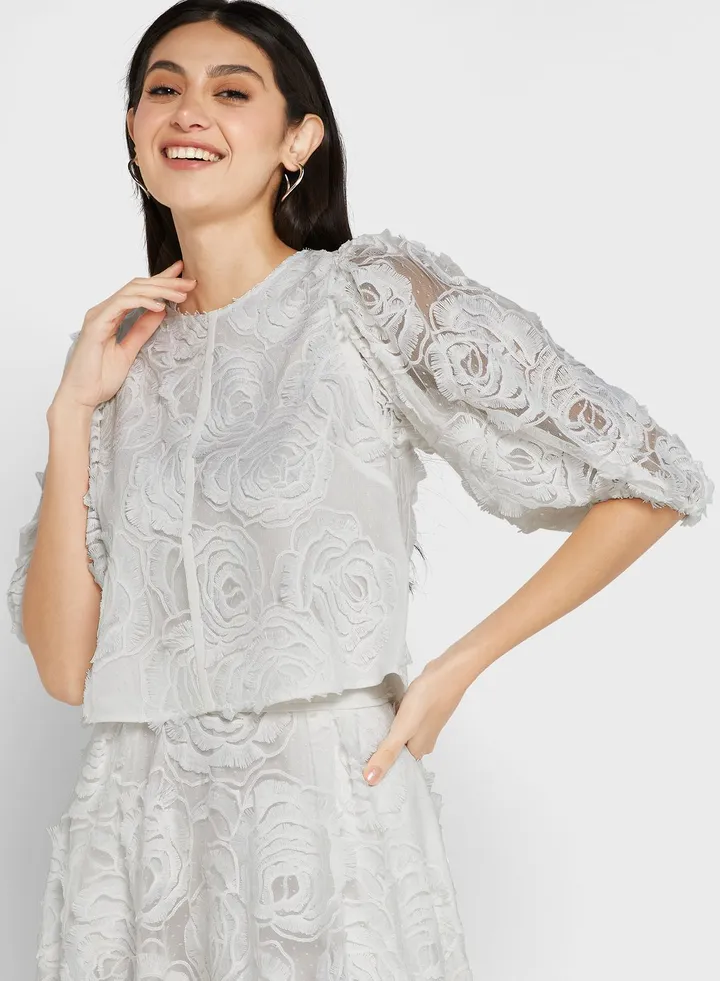 Puff Sleeve Broidered Top