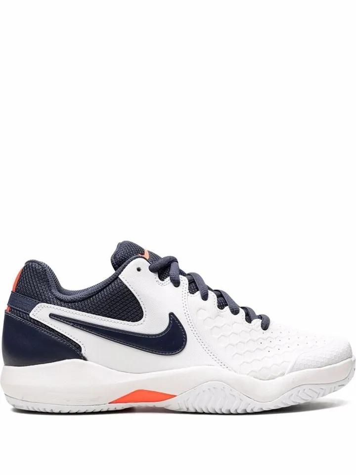 Air Zoom Resistance low-top sneakers