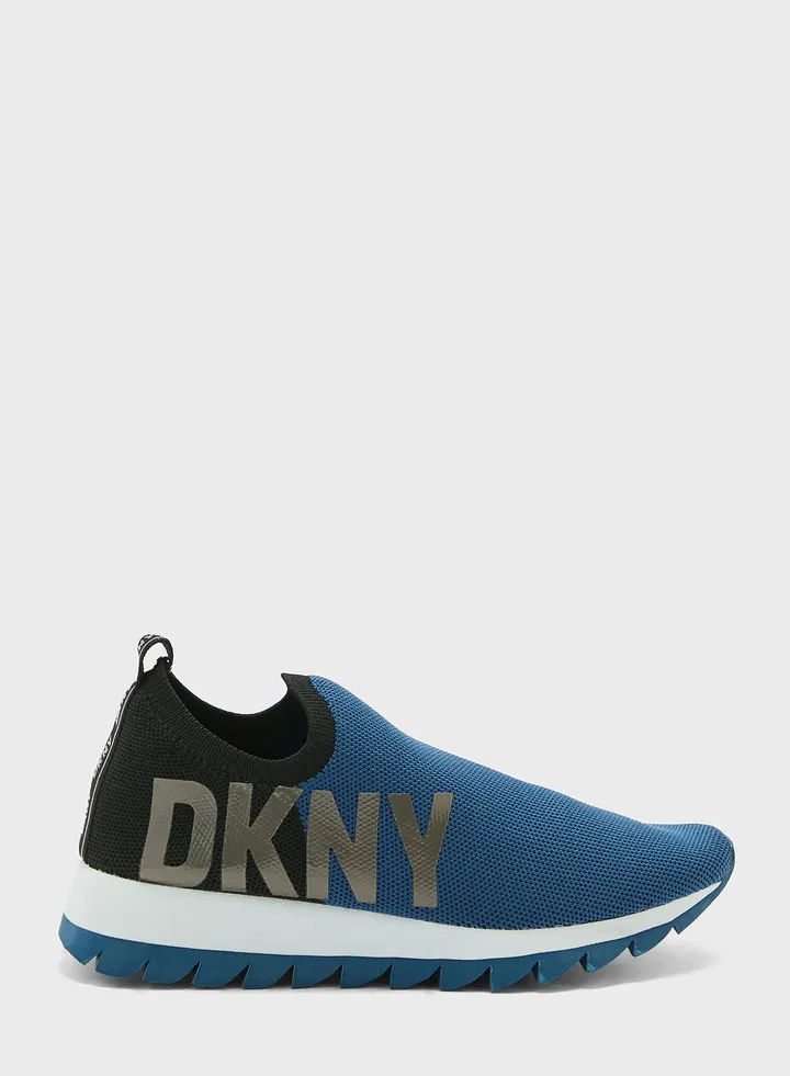 Azer Low Top Sneakers