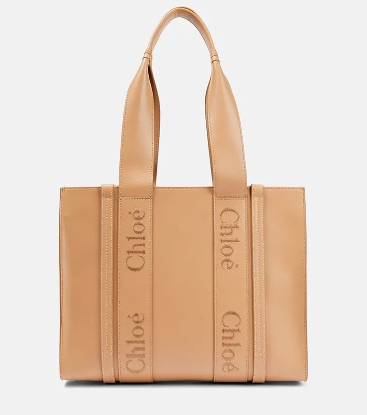 Woody Medium leather tote