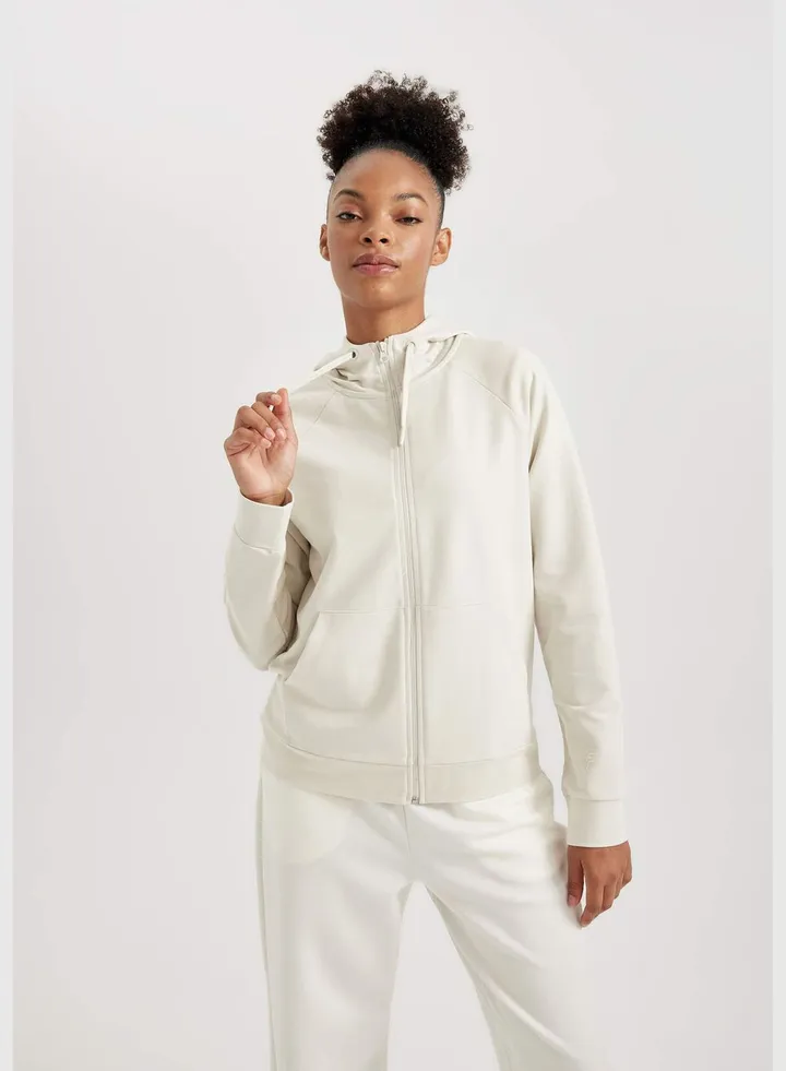 Woman Hooded Long Sleeve Knitted Cardigan