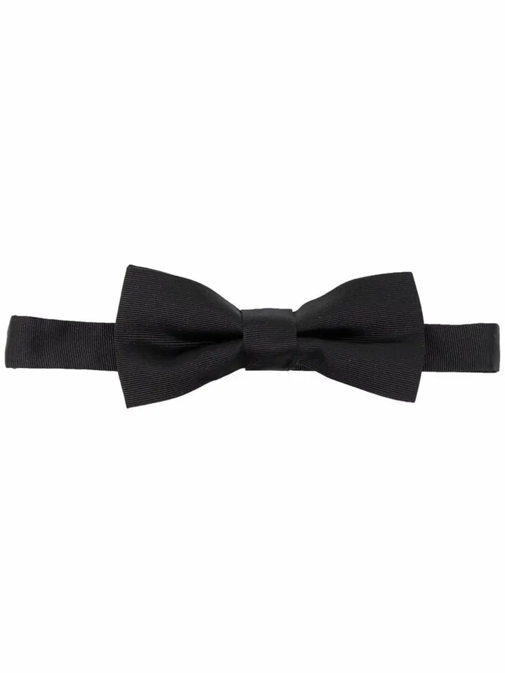 D2 Charming Man bow tie