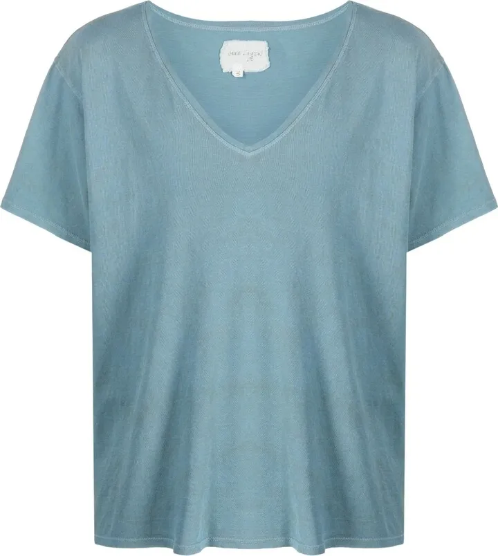 V-neck T-shirt