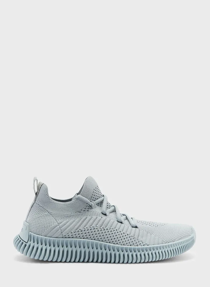 Gilga Low Top Sneakers