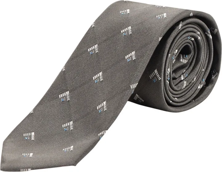 Silk tie